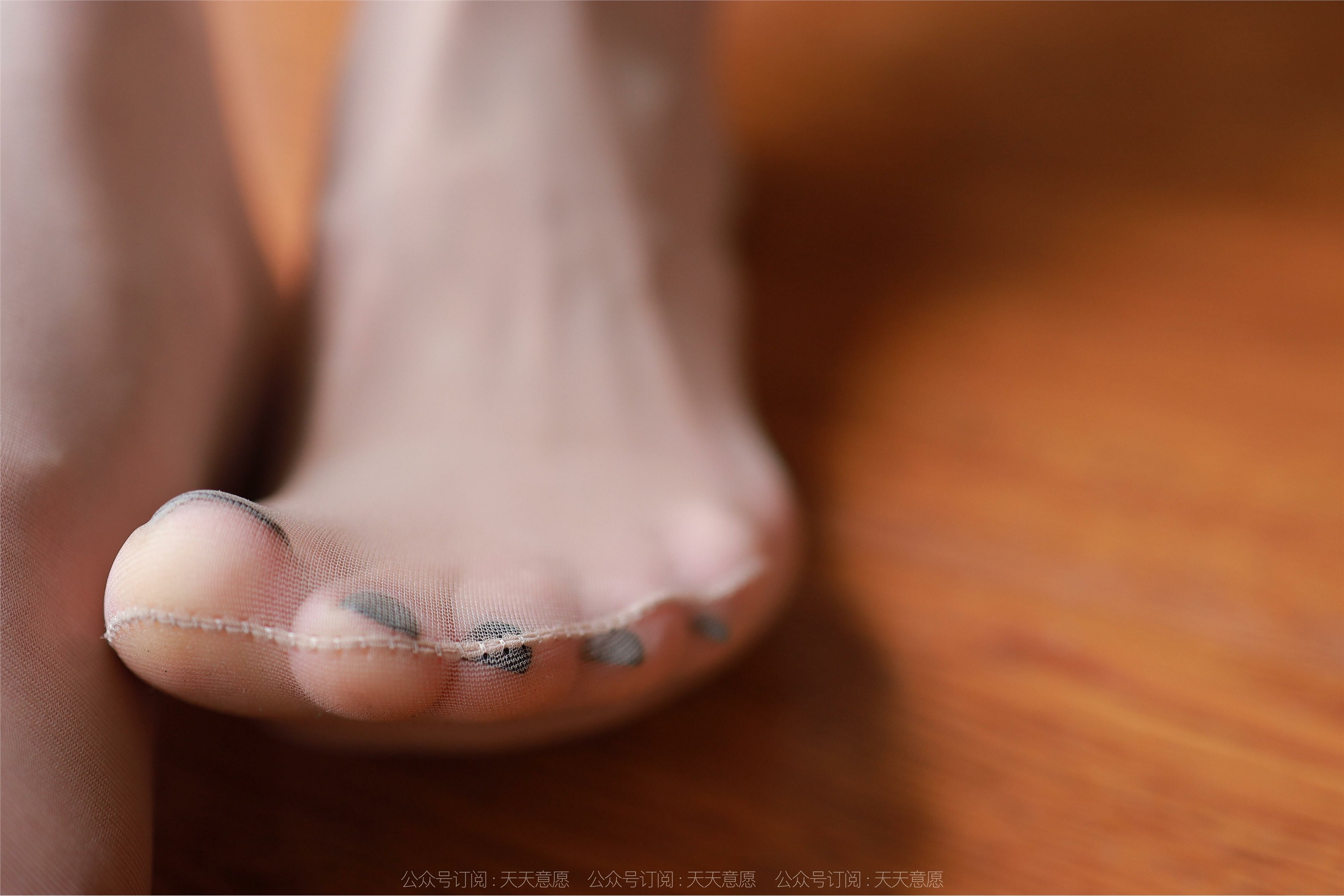 IESS异思趣向  2022.01.07 丝享家983：小六《短发配短裙》